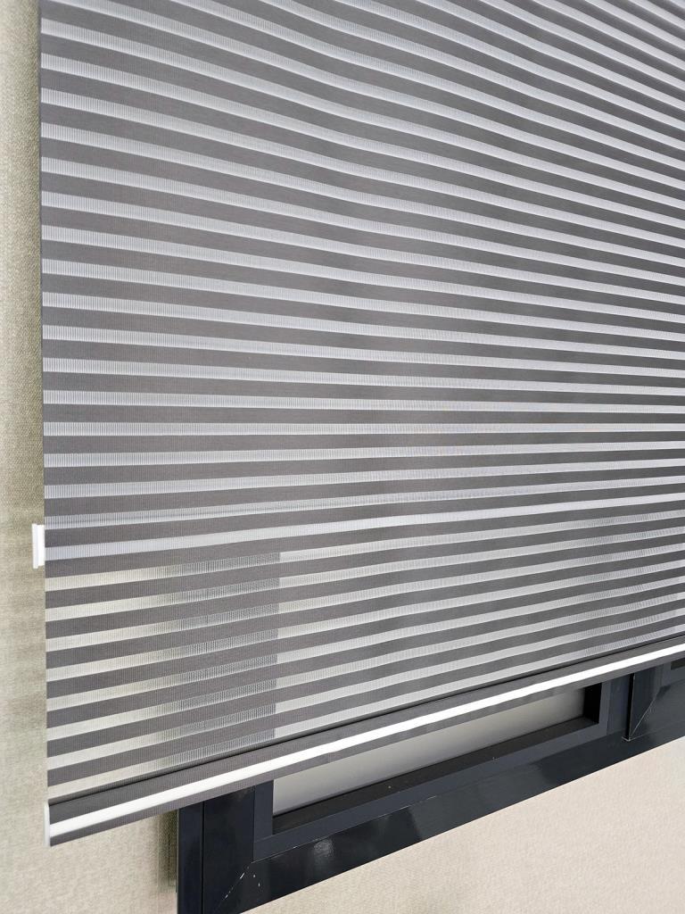 İnce Zebra Çizgili Çift Mekanizmalı Tül ve Stor perde TS2025 görsel
